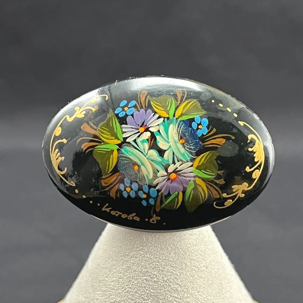 Vintage‎ Lacquered Brooch Black Hand Painted Floral Blue Gold Signed Kotova V